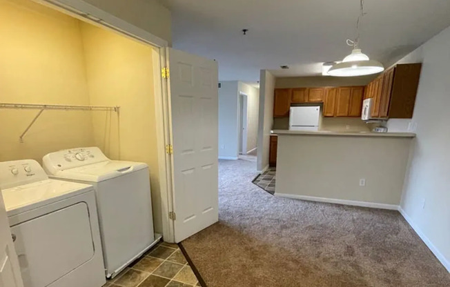 3 beds, 2 baths, 1,286 sqft, $1,510, Unit 5963202