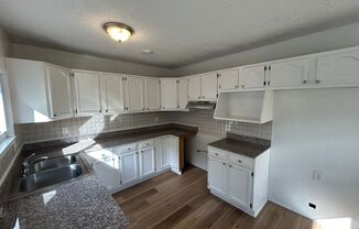 3 beds, 1 bath, $1,300