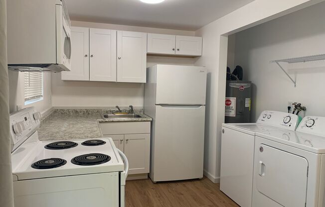 R2212 - Pinewood Apartments