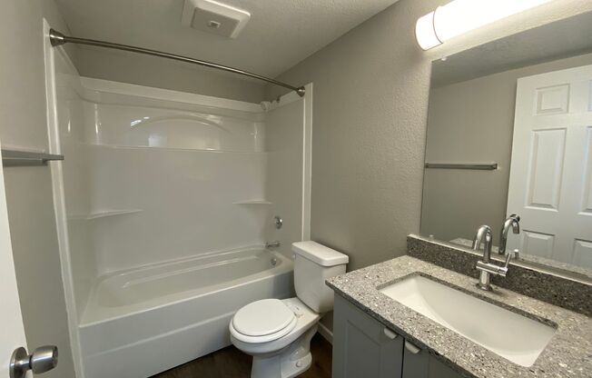 3 beds, 2 baths, 643 sqft, $2,100, Unit A102