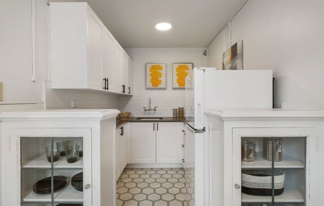 Comfortable Urban Living in a Classic Brick Building Near UW & Light Rail