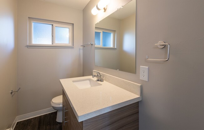 2 beds, 1.5 baths, 800 sqft, $2,445, Unit 303