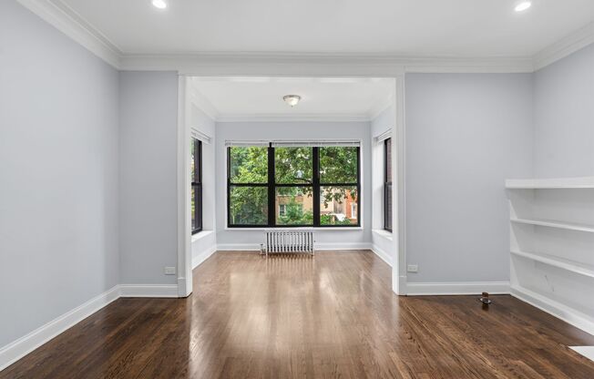 The Albany Park Place
