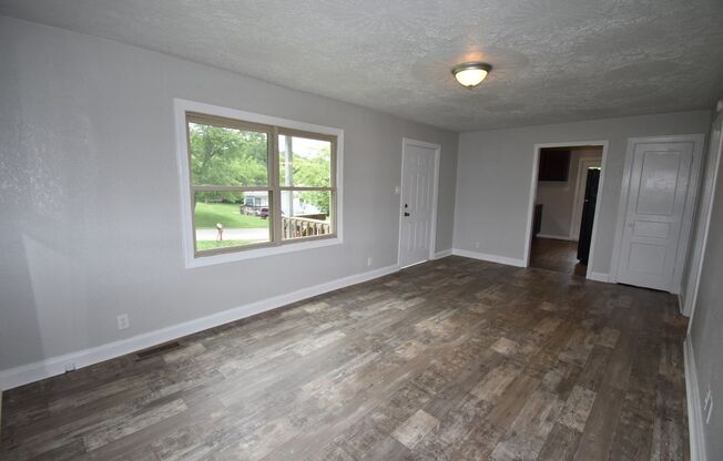 Renovated 2 Bedroom Pet Friendly Home For Rent!