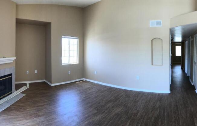 3 beds, 2 baths, 1,140 sqft, $1,350