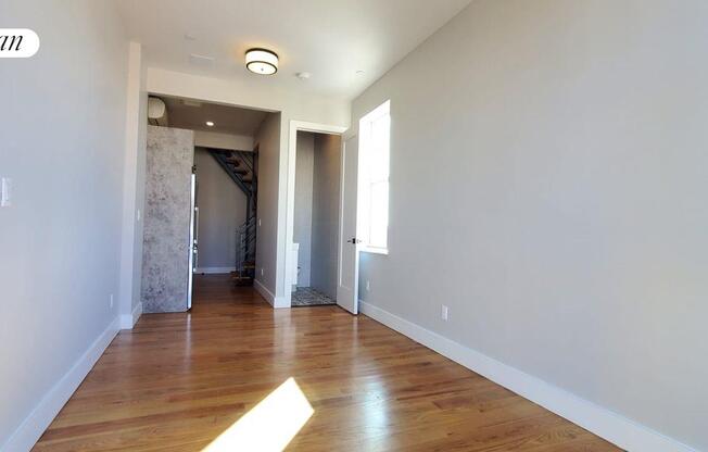 2 beds, 1.5 baths, $2,525, Unit 4C