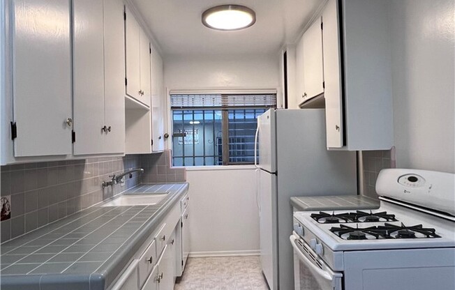 1 bed, 1 bath, 830 sqft, $1,895, Unit 3