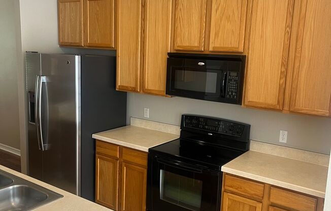 8409 Leeland Archer Blvd, Quaint 2/2.5 town home