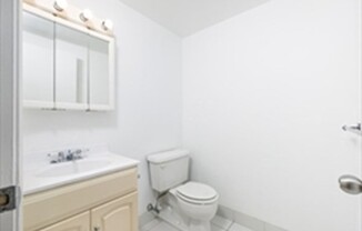 2 beds, 1.5 baths, 840 sqft, $2,900, Unit 604