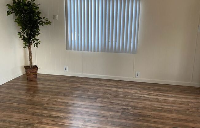 2 beds, 1 bath, 630 sqft, $2,695, Unit 131