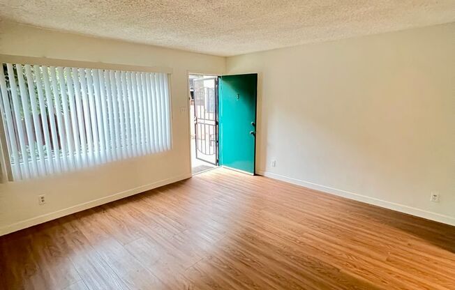 Studio, 1 bath, 500 sqft, $1,595, Unit 342 Temple Ave #3