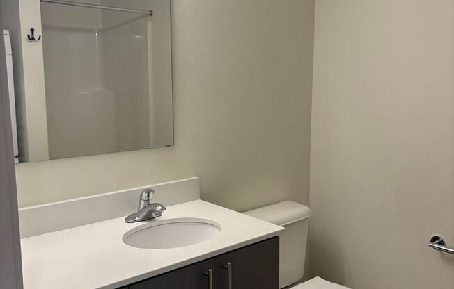 Studio, 1 bath, 306 sqft, $1,225, Unit 416