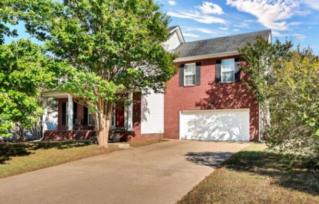 3 Bedroom Pet Friendly Home For Rent With Extra Large Bonus Room!