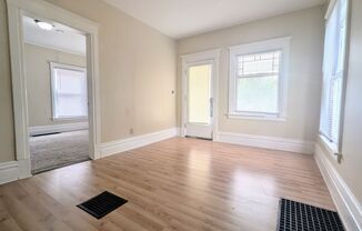 2 beds, 1 bath, $895, Unit #1