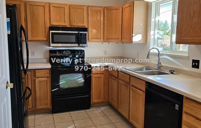 Well maintained maintained 3 bedroom 2 bath home in Fruita CO