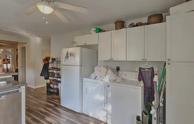 3 Bedroom 1 Bath Apartment - Downtown Charleston