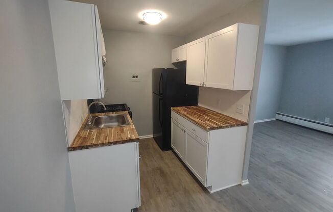 2 beds, 1 bath, 730 sqft, $950, Unit 65-101