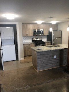1 bed, 1 bath, 720 sqft, $1,661