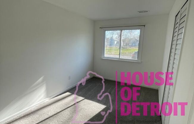 3 BEDROOM 1 BATH FREE PRE-SCREEN