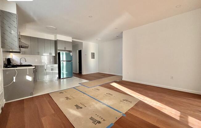 3 beds, 2 baths, 1,000 sqft, $3,850, Unit 2