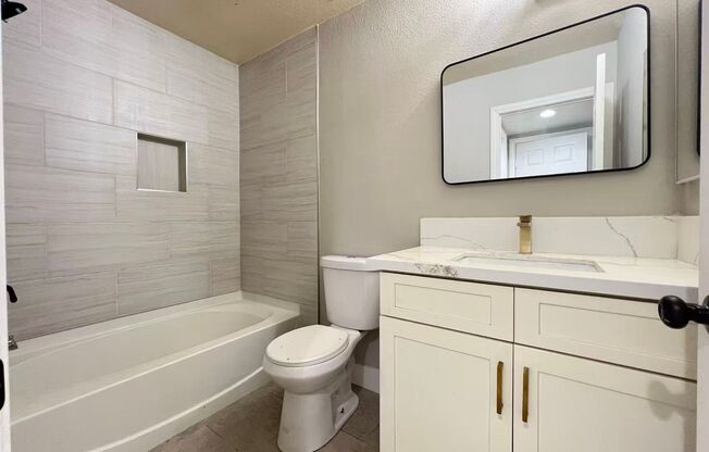 5 beds, 3 baths, $2,400