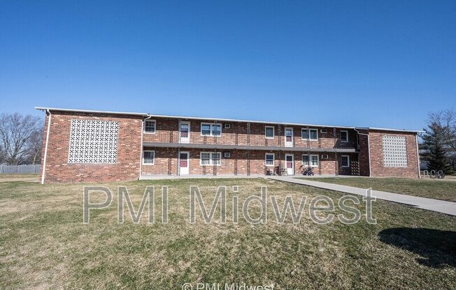 140 MAPLE PARK DR