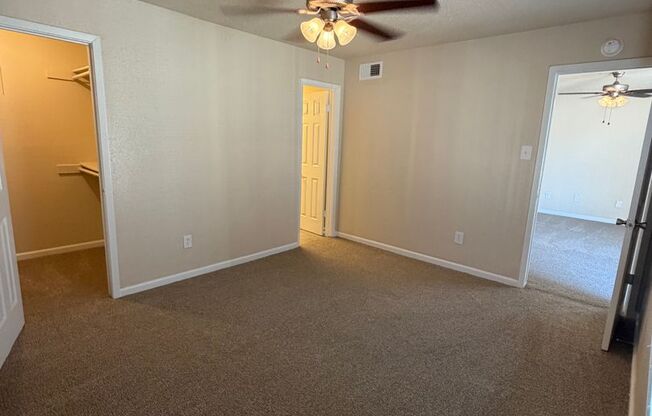 2 beds, 2 baths, 844 sqft, $1,155, Unit 216