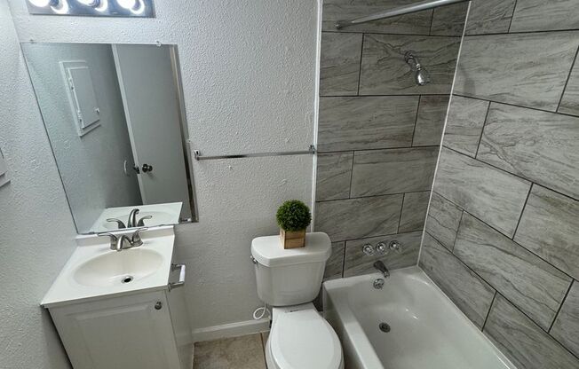Studio, 1 bath, 325 sqft, $1,000, Unit 134A