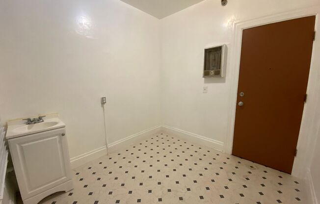 301 COLUMBUS AVE