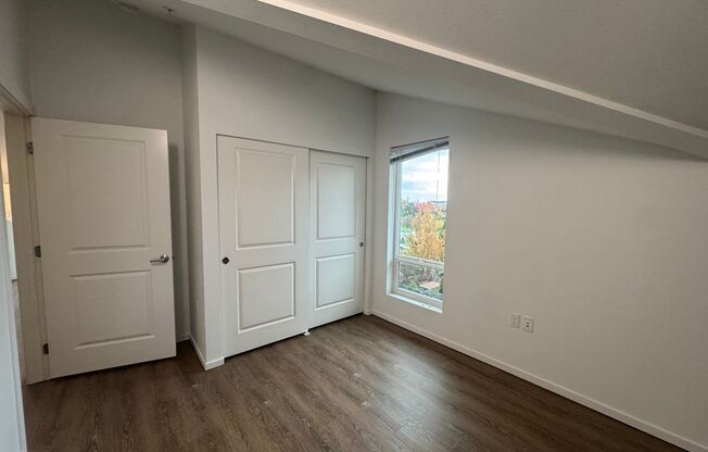 2 beds, 2 baths, 940 sqft, $2,950, Unit 2504-A