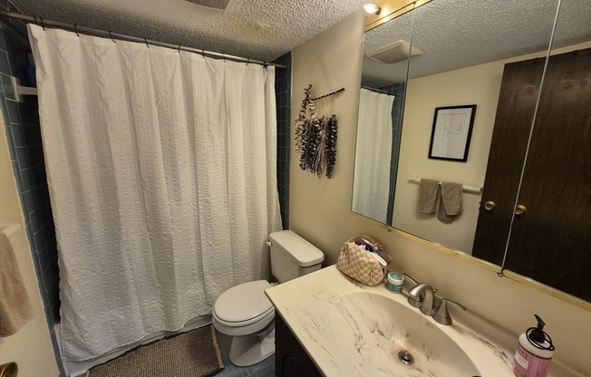 1 bed, 1.5 baths, 781 sqft, $3,000, Unit 202