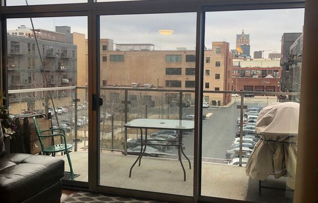 1 bed, 1 bath, 902 sqft, $1,800, Unit 207