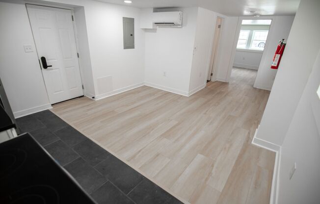 1 bed, 1 bath, 600 sqft, $899, Unit Unit 111