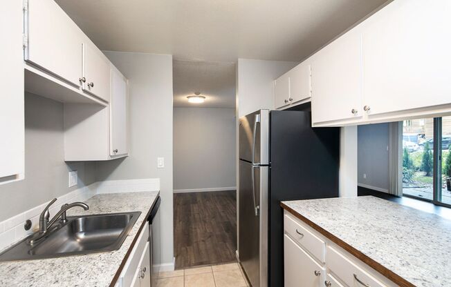 2 beds, 1 bath, 960 sqft, $1,895, Unit 107