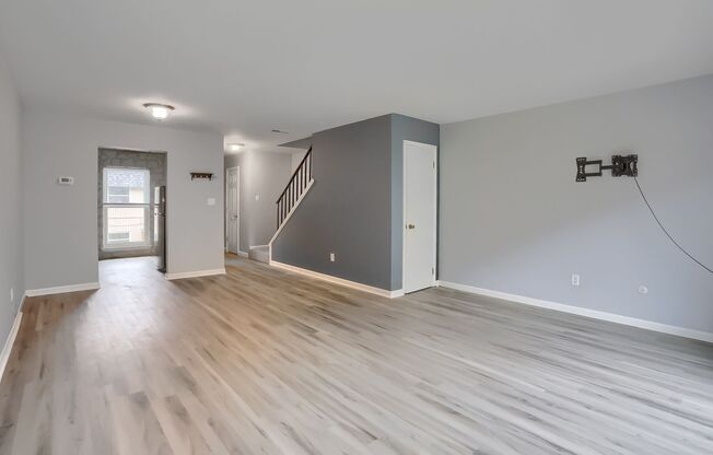UPDATED 2 BEDROOM CONDO - Heart of Moon Township