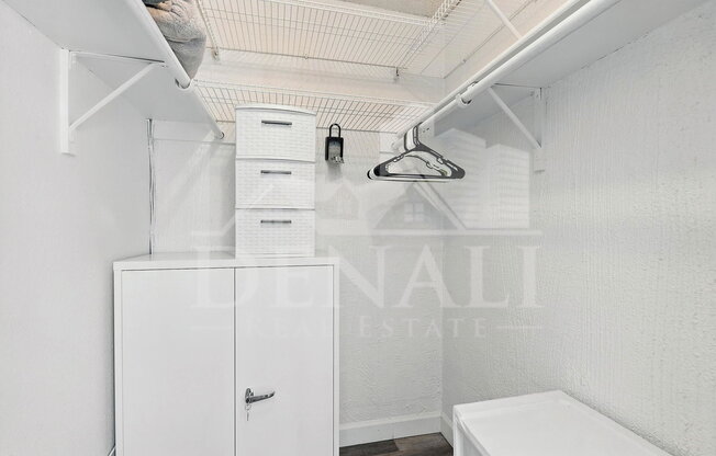 2 beds, 2 baths, 932 sqft, $1,450, Unit Unit 229e