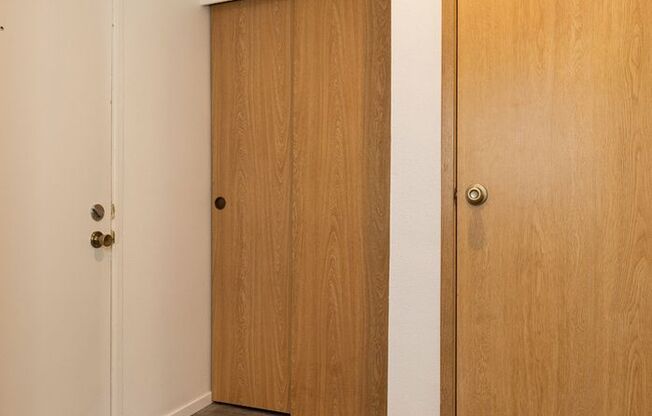 1 bed, 1 bath, 590 sqft, $1,595, Unit 421