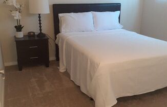Cozy and spacious 1 bedroom ready for move in