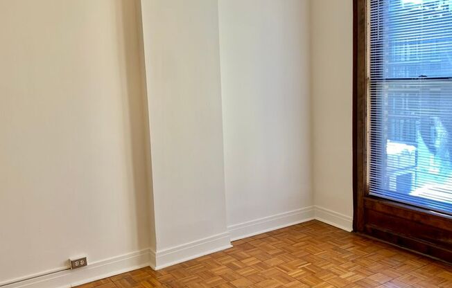Studio, 1 bath, 300 sqft, $1,385, Unit 530-611