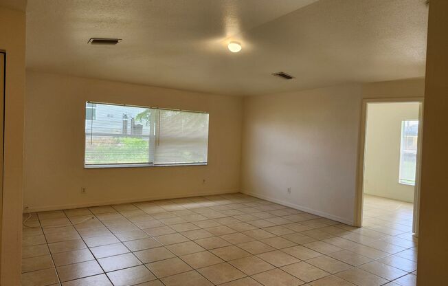 3 beds, 2 baths, $1,625