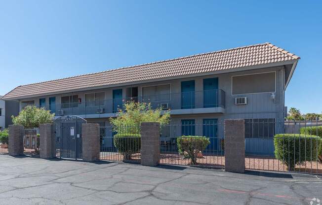 Welcome to Sugartree Apartments