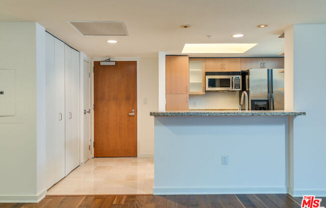 1 bed, 1 bath, 811 sqft, $4,390, Unit 1026