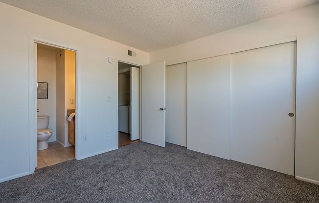 2 beds, 2 baths, $1,500, Unit 246