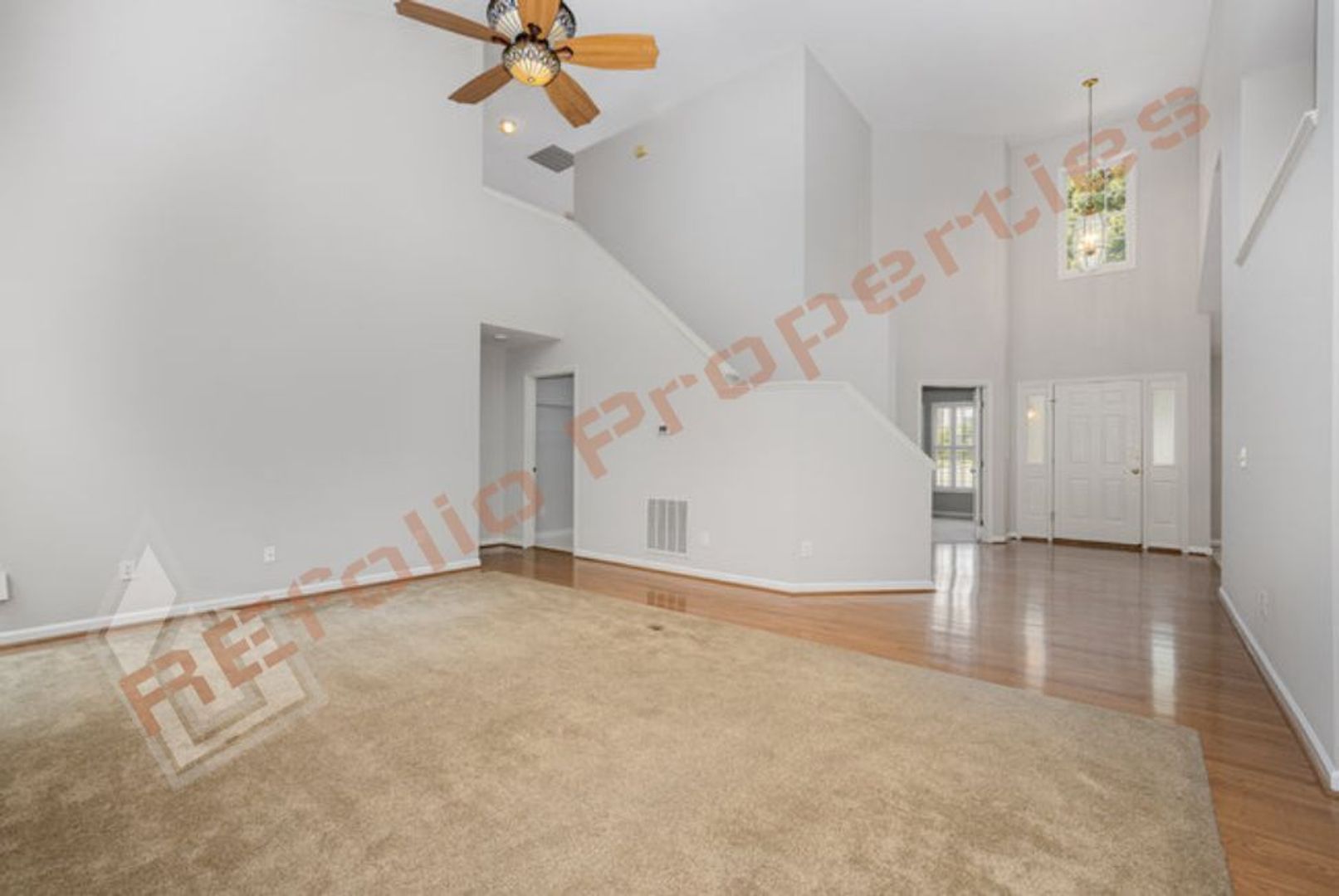 Lovely 4-Bedroom House w/1st FL Primary Suite and Office Located in Preston Oaks, Cary! Available Aug 7!