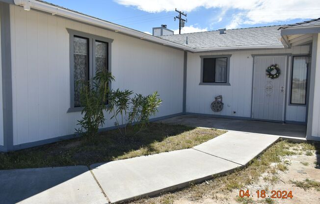 Spacious 3-Bedroom, 2-Bath Home with Bonus Room – Perfect for Families!