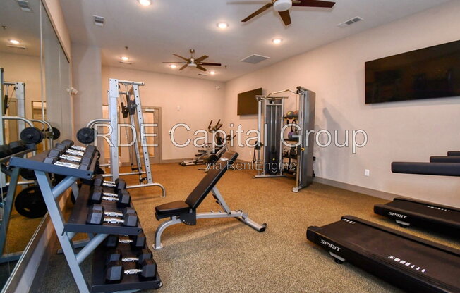 2 beds, 2 baths, 985 sqft, $1,300, Unit 2304 B1