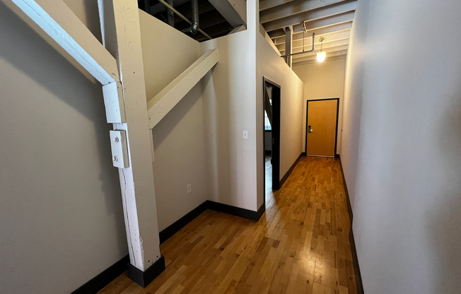 1 bed, 1 bath, 715 sqft, $1,365, Unit 248