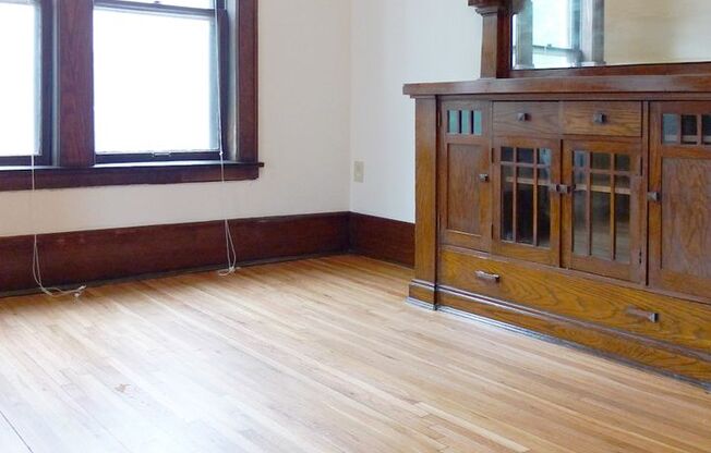 1 bed, 1 bath, 410 sqft, $975, Unit 4 - 21