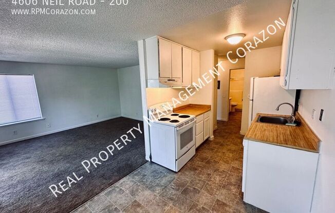 4606 Neil Road unit 190