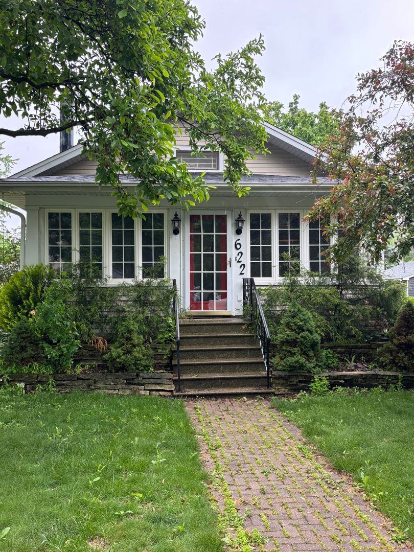 Great House in a great location!
